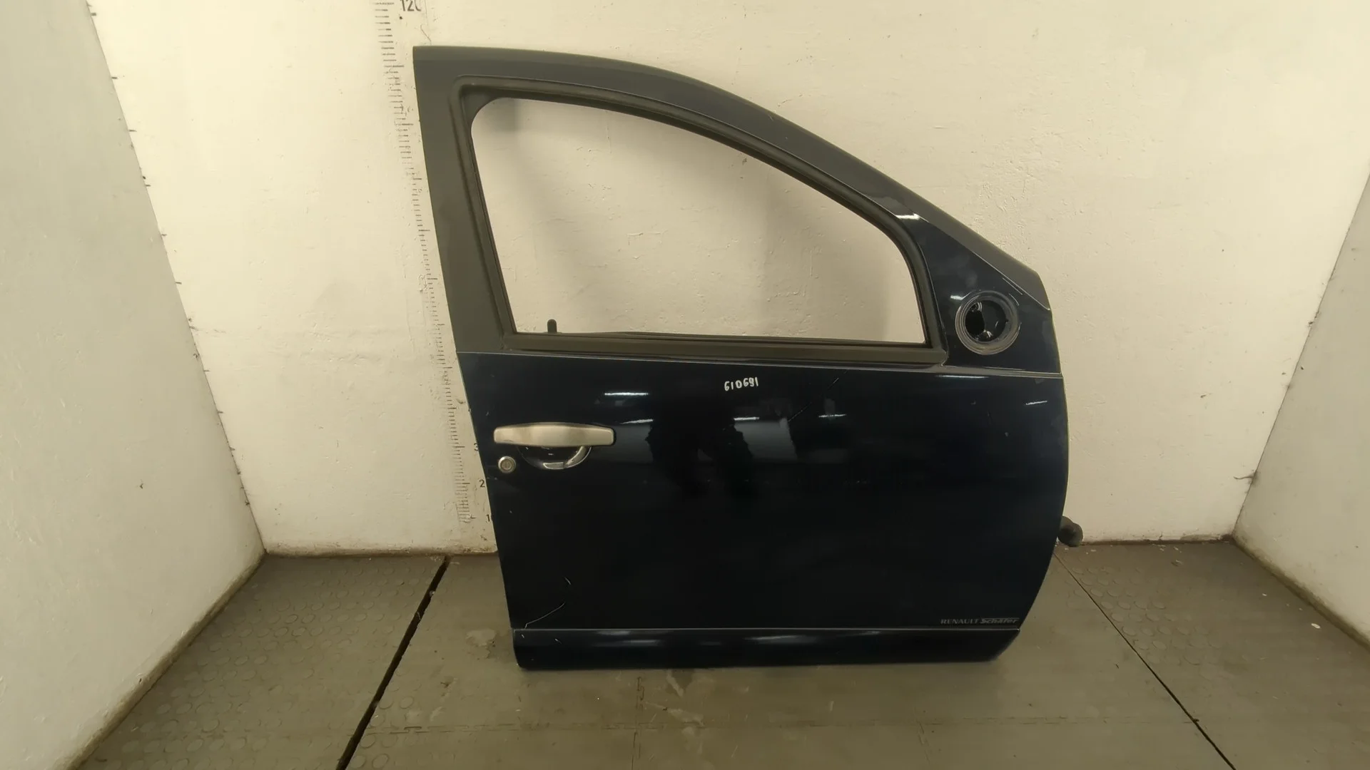 Дверь боковая (легковая) Dacia Sandero 2008-2012 КПП 5-ст.мех.(МКПП) K7J710, K7J714 Бензин 1.4 л Инжектор