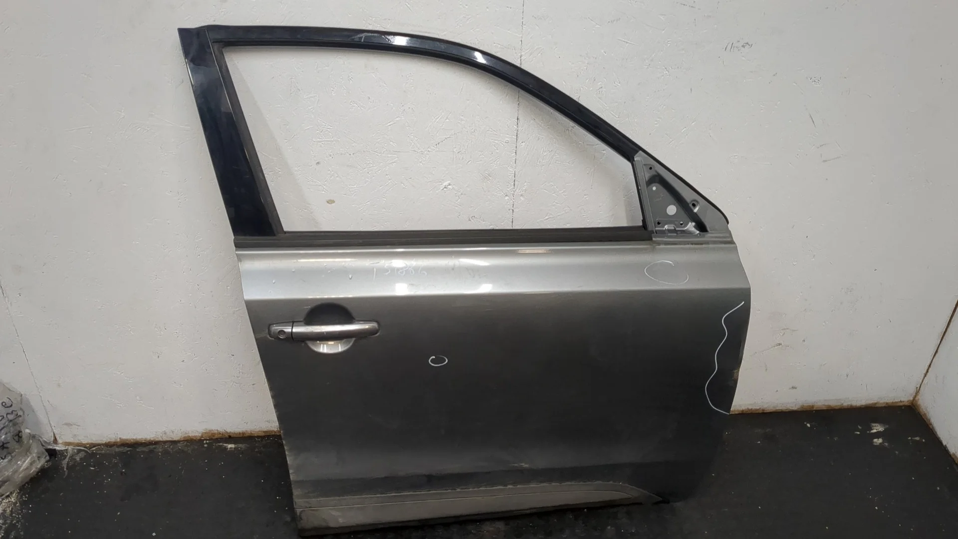Дверь боковая (легковая) Suzuki Vitara 2013-2022 КПП 5-ст.мех.(МКПП) M16A Бензин 1.6 л Инжектор