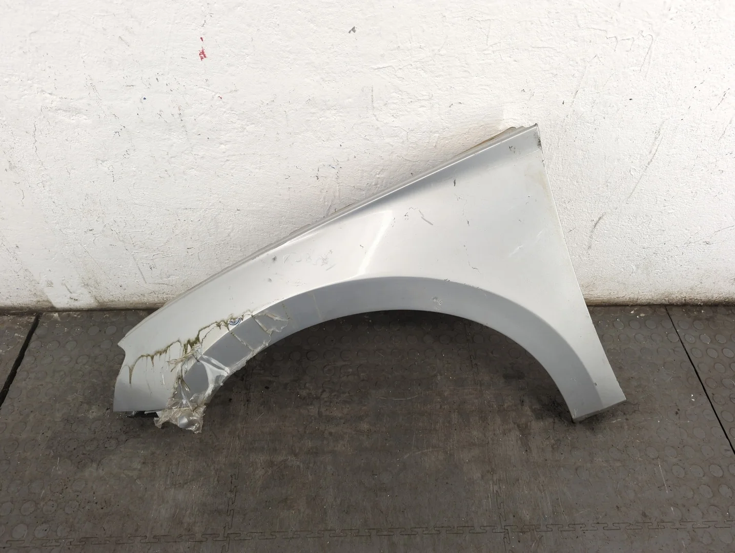 Крыло Skoda SuperB 2015-2025 КПП 6-ст.мех.(МКПП) DFGA Дизель 2 л TDI