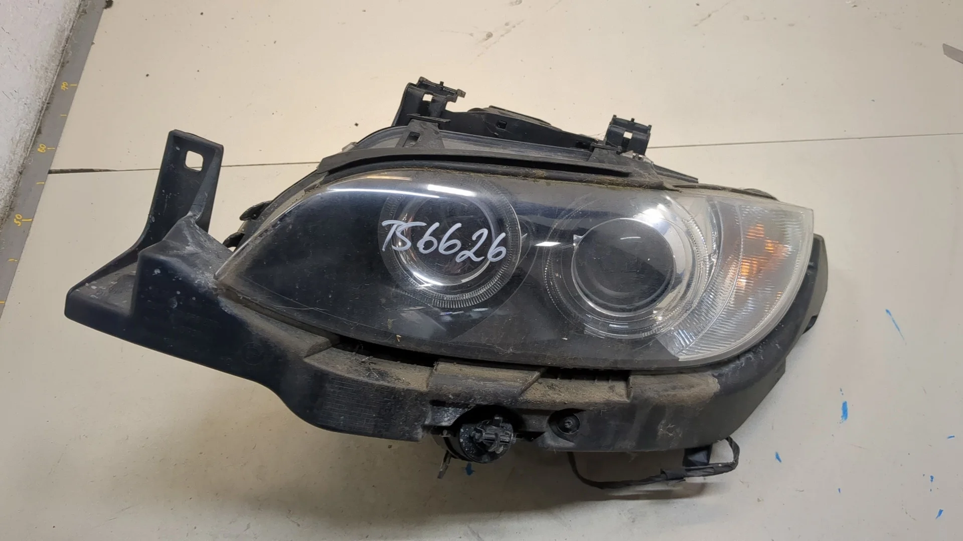 Фара (передняя) BMW 3 E90, E91, E92, E93 2005-2012 КПП 6-ст.мех.(МКПП) N43B20A Бензин 2 л Инжектор