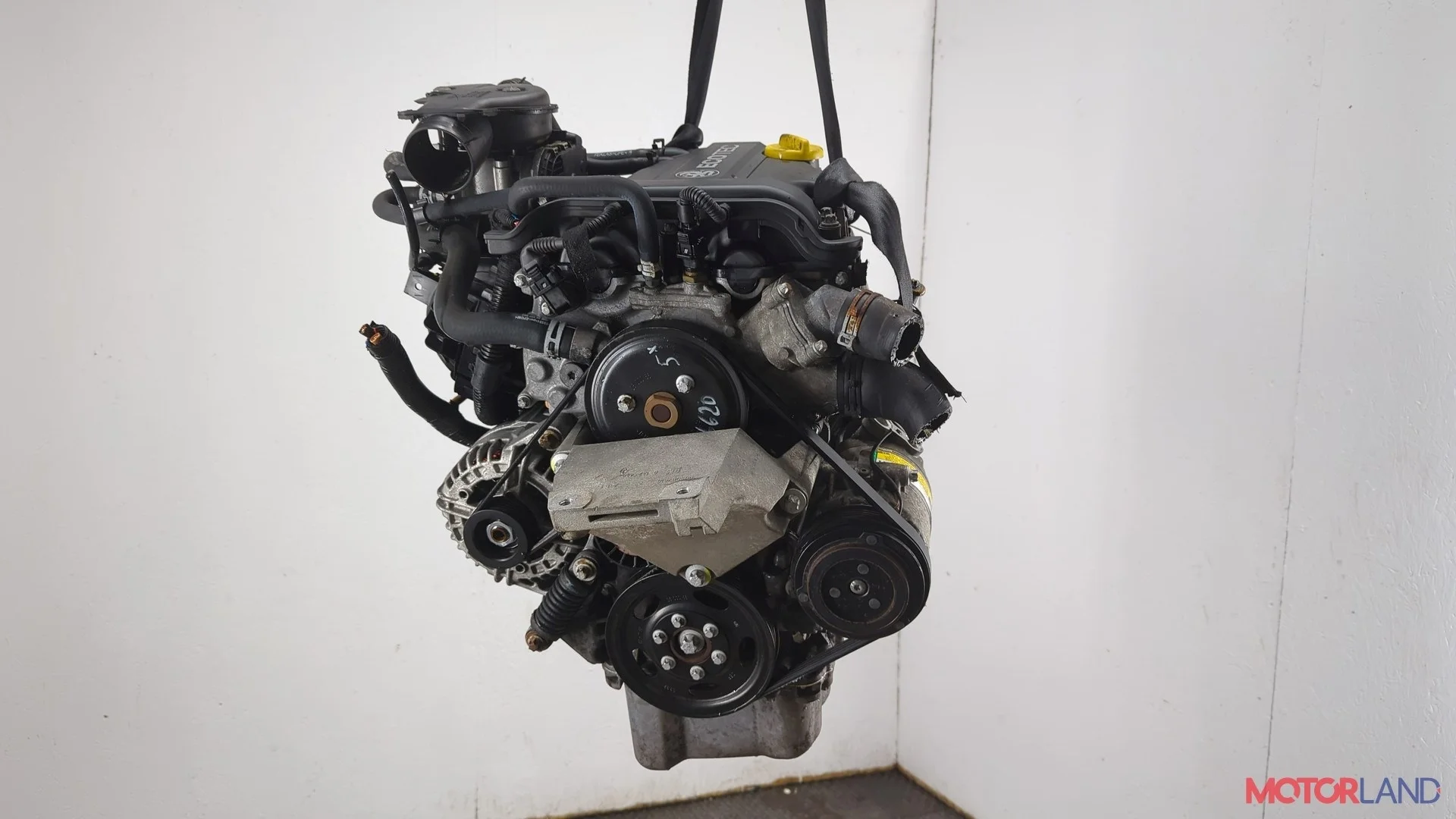 Двигатель (ДВС) Opel Corsa C 2000-2006 КПП 5-ст.мех.(МКПП) Z10XE Бензин 1 л Инжектор