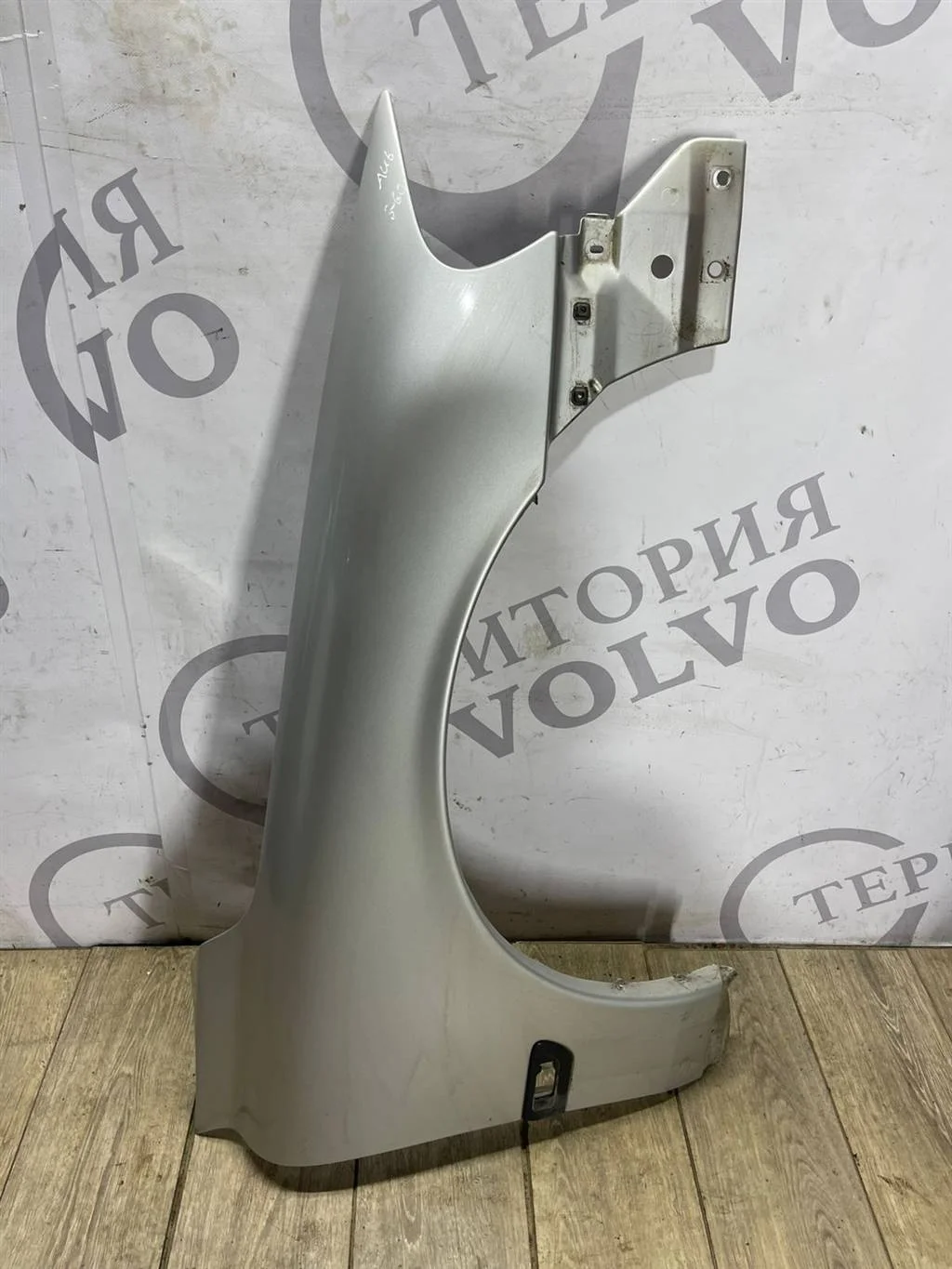 Крыло заднее правое