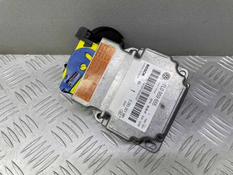 Блок airbag Volkswagen Touareg 7L