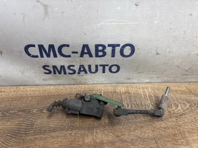 Датчик уровня подвески Audi A8 2011 4H0941285G D4 4.2 CDR, передний левый