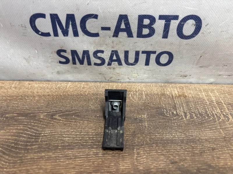 Кронштейн фары Audi A8 2011 4H0941454 D4 4.2 CDR, передний