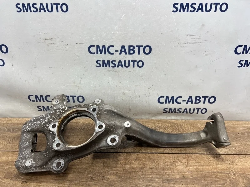 Кулак поворотный Audi A7 2011 4G0407253B 4G 3.0 CGW, передний левый