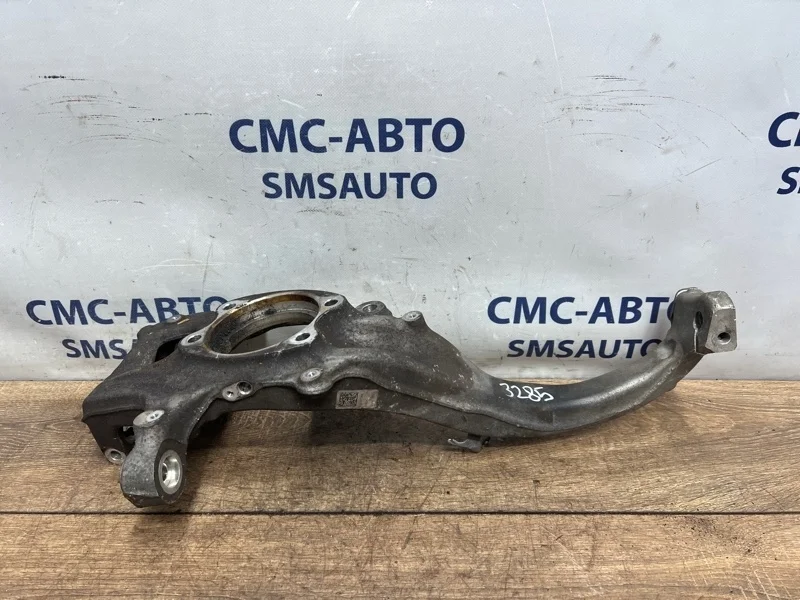 Кулак поворотный Audi A7 2011 4G0407254B 4G 3.0 CGW, передний правый