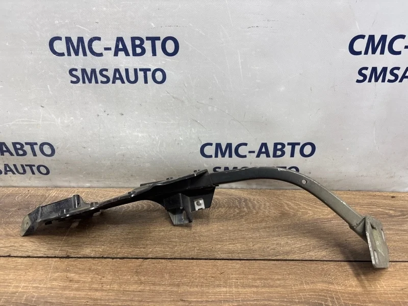 Кронштейн крыла Audi A8 2014 4H0821136E D4 4.0 CTG, передний правый