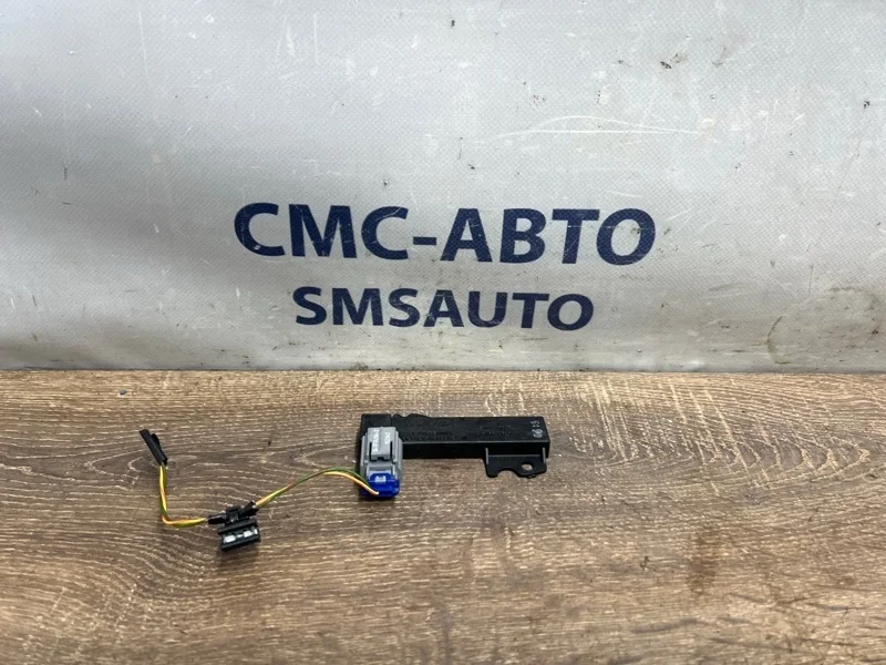 Антенна Volvo XC60 2014-2017 30710064 ХС60 B5254T12