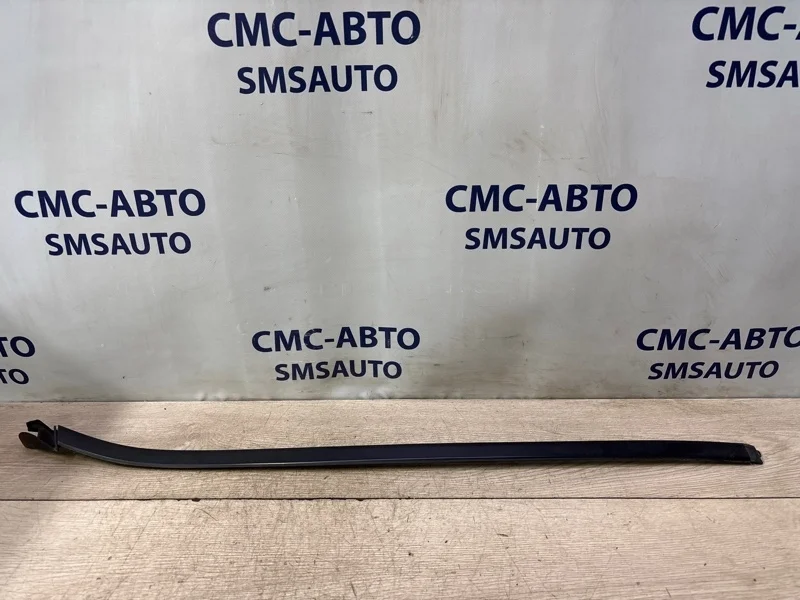 Молдинг лобового стекла Mercedes-Benz ML 2012 A1666901180 W166 642.826, левый