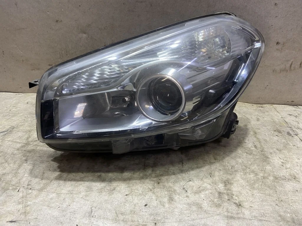 Фара левая Nissan Qashqai J10 ксенон с дефектом