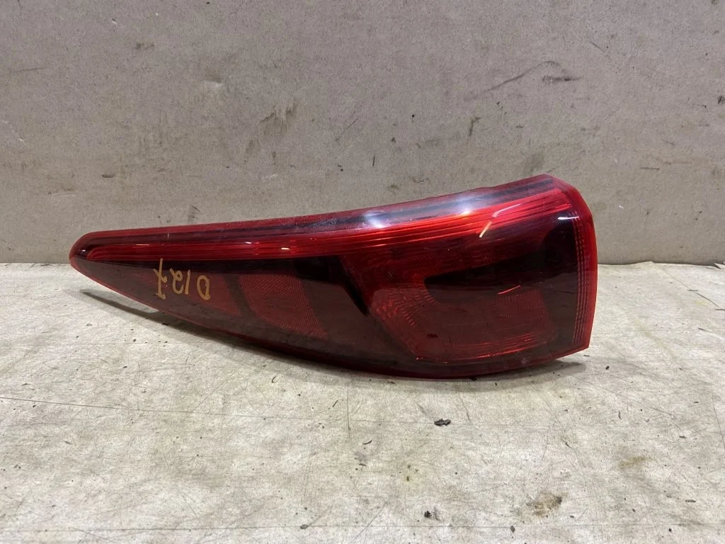 Фонарь задний левый KIA Sportage 4 QL  2015