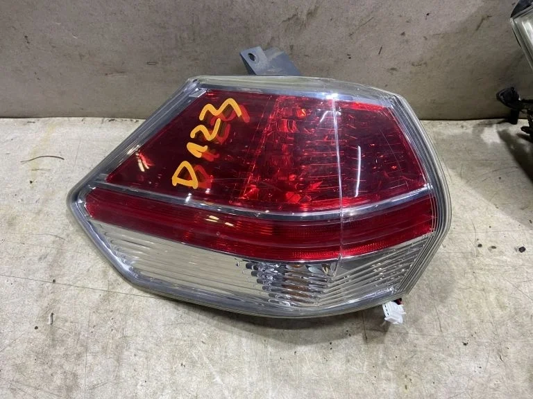 Фонарь задний левый Nissan X-Trail T32 265554CA0B