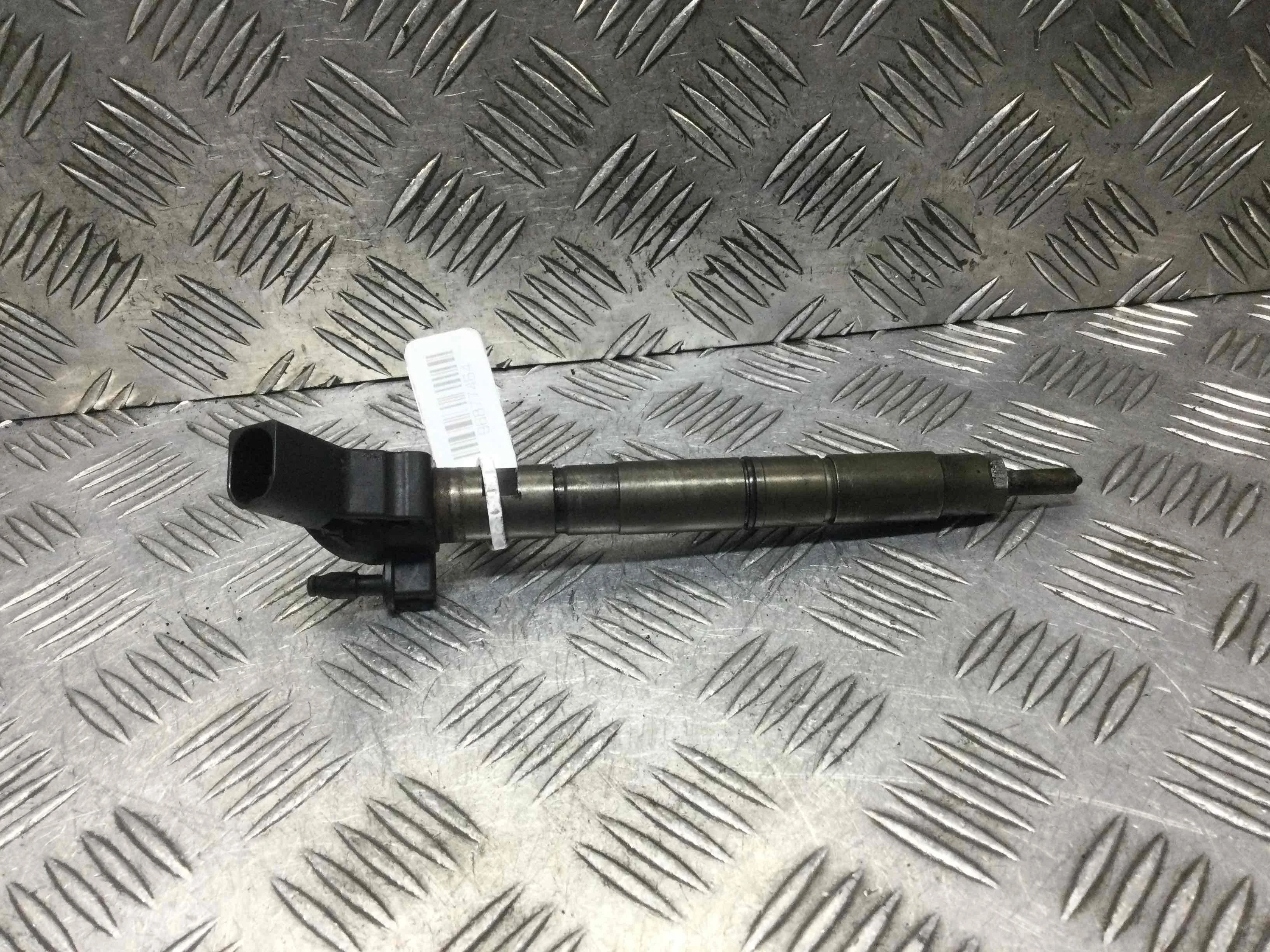 Форсунка Audi A4 B7 (2004-2008) дизель 2.7 TDI Вариатор Седан