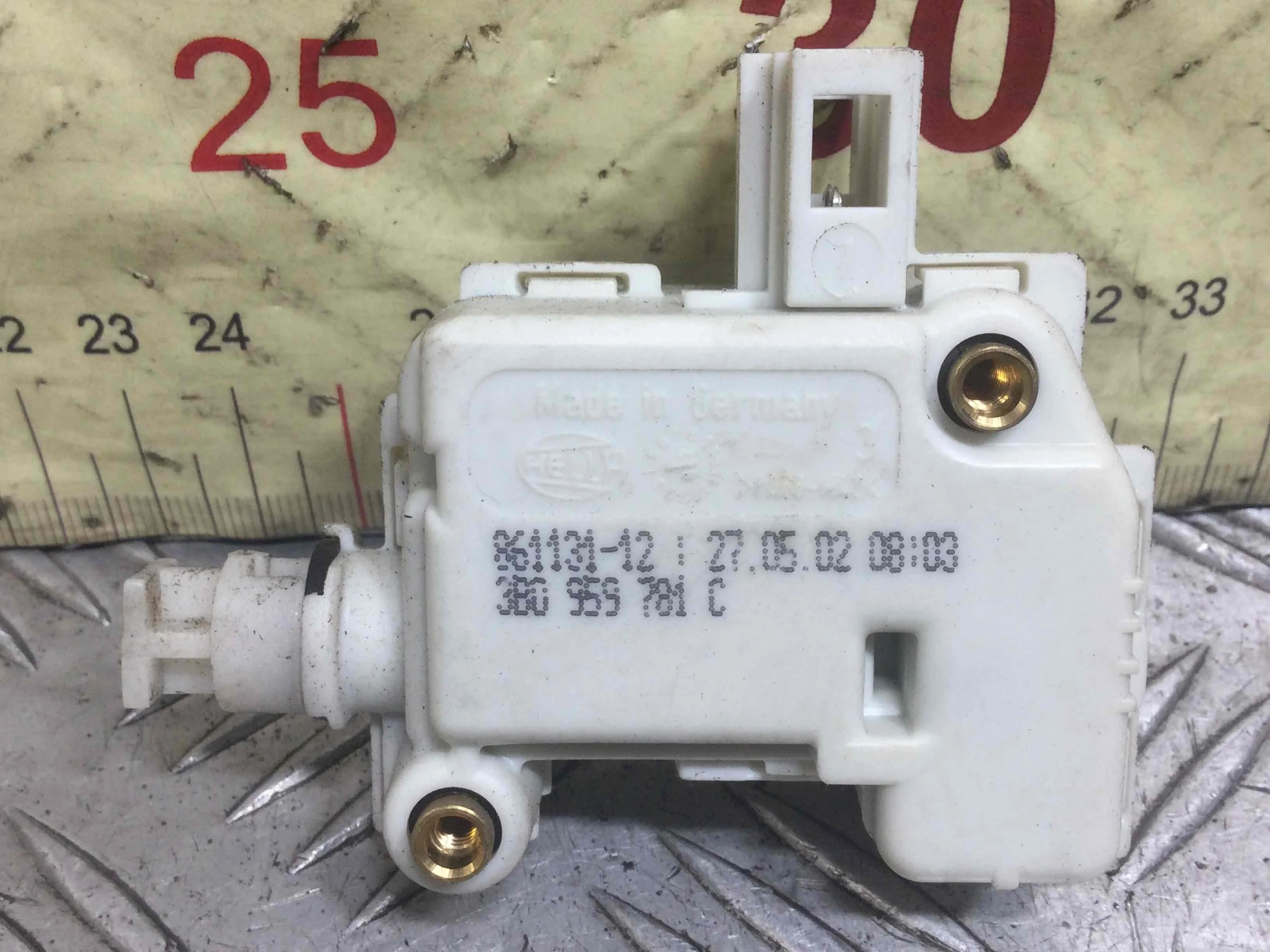 Активатор замка багажника Volkswagen Polo 4 поколение (2001-2005) бензин 1.2 i Механика Х/б