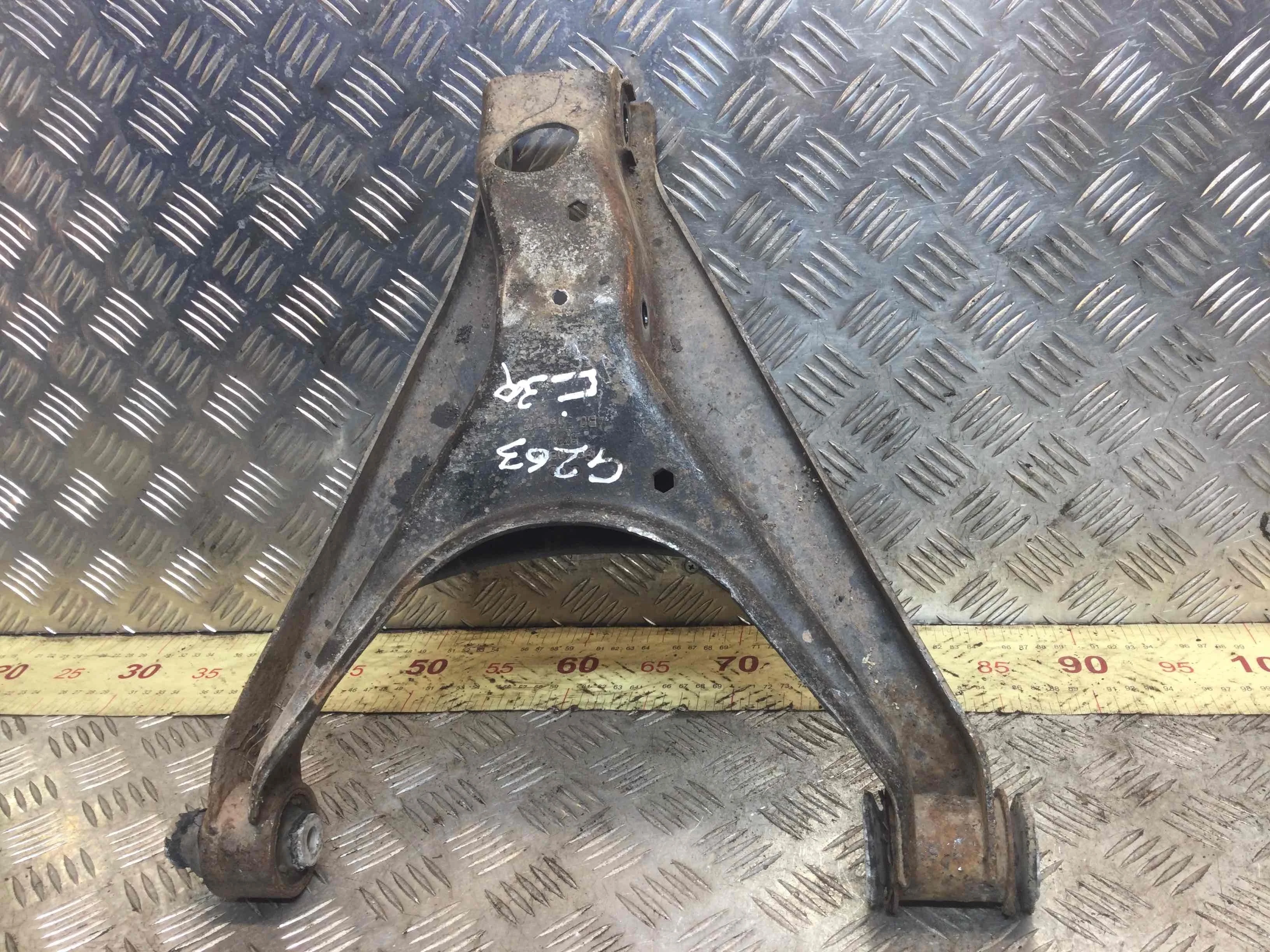 Рычаг задний правый Audi A6 C5/4B (1997-2004) дизель 2.5 TDI Механика Седан