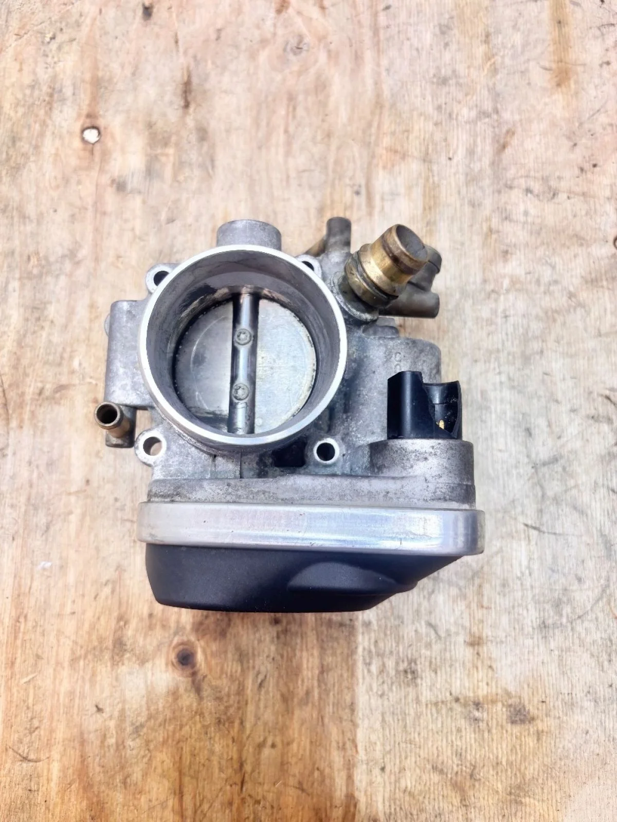 Дроссельная заслонка 1.6 Z16XER 55560398 Astra H рестайлинг (2006—2014) В наличии