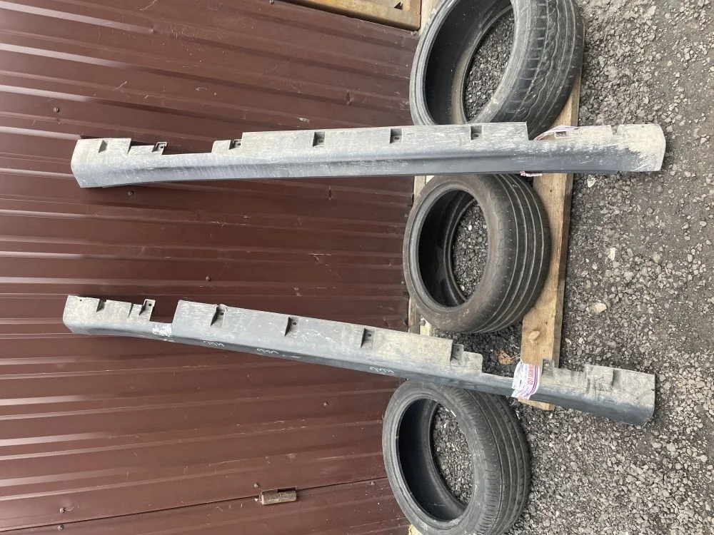 накладка порога левая правая nissan tiida C11