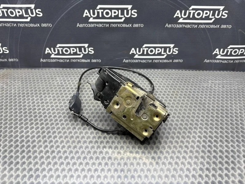 Замок боковой двери Renault Megane 2005 8200027776 СЕДАН 1.4 K4J 730, передний левый