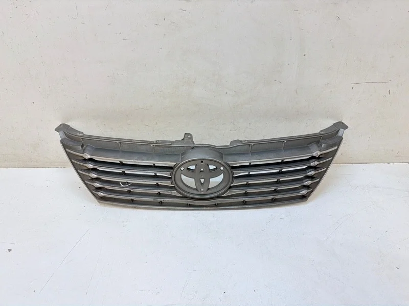 Решетка радиатора Toyota Camry 2011-2014 50
