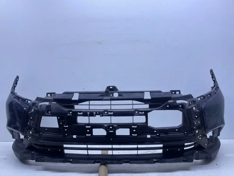 Бампер Mitsubishi Outlander 2018-2021 3