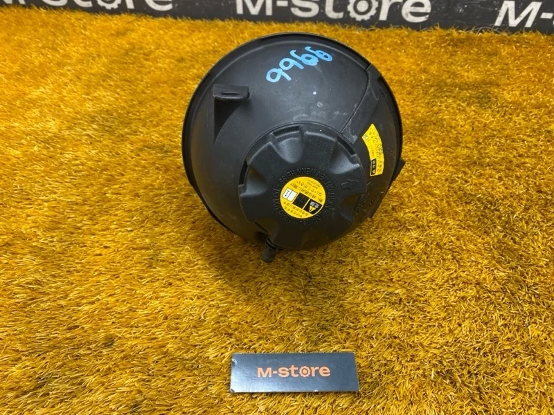 Бачок расширительный Bmw X3 2011 17137823544 F25 N55B30A