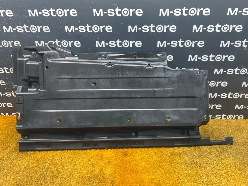 Защита днища кузова Audi Q5 2012 8R0825207C 8R CNCD, левая