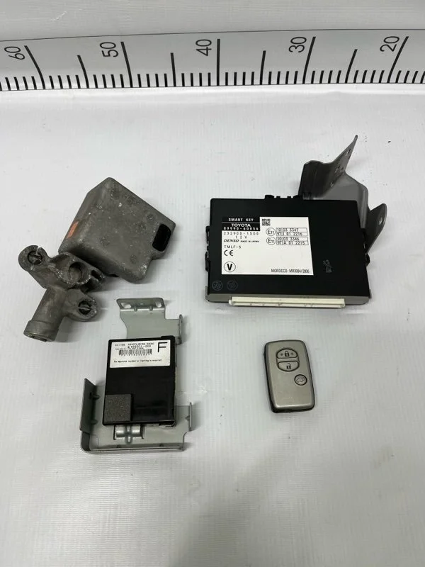 Комплект SmartKey TOYOTA Land Cruiser 2015 8999060056 URJ200 1VD-FTV 4.5