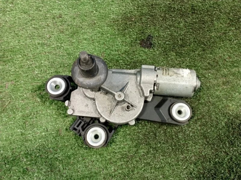 Моторчик стеклоочистителя задний Ford Focus