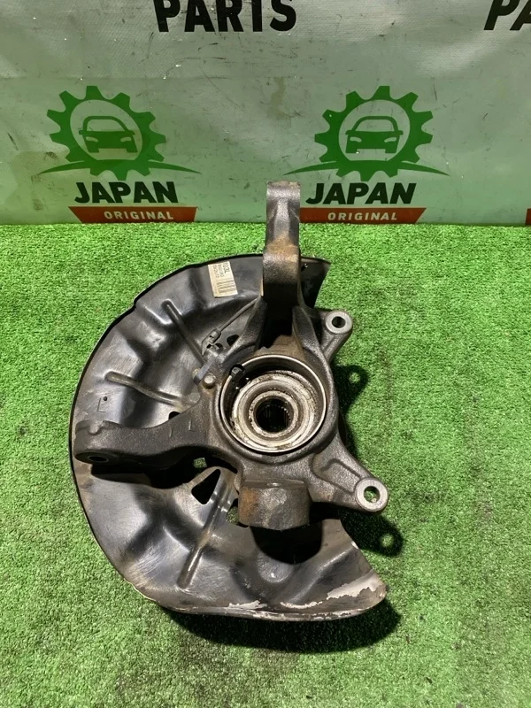 Кулак поворотный Toyota Camry 4321258010 50 3.5, передний левый