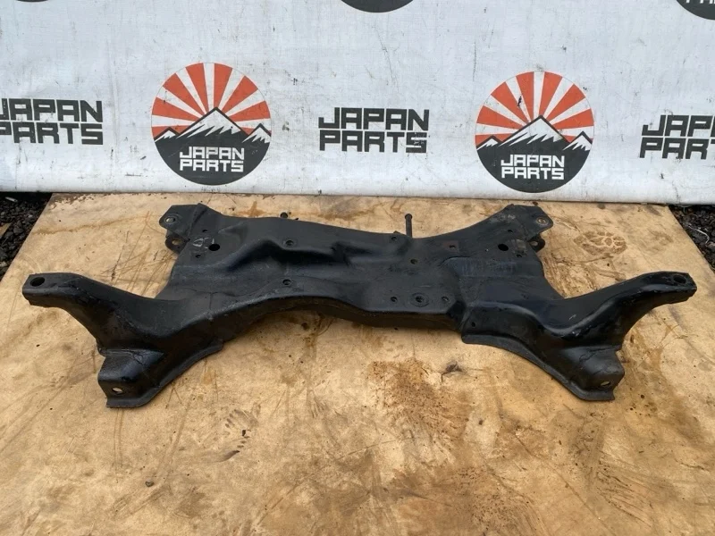 Подрамник Mitsubishi Lancer MR510285 9 1.6, передний