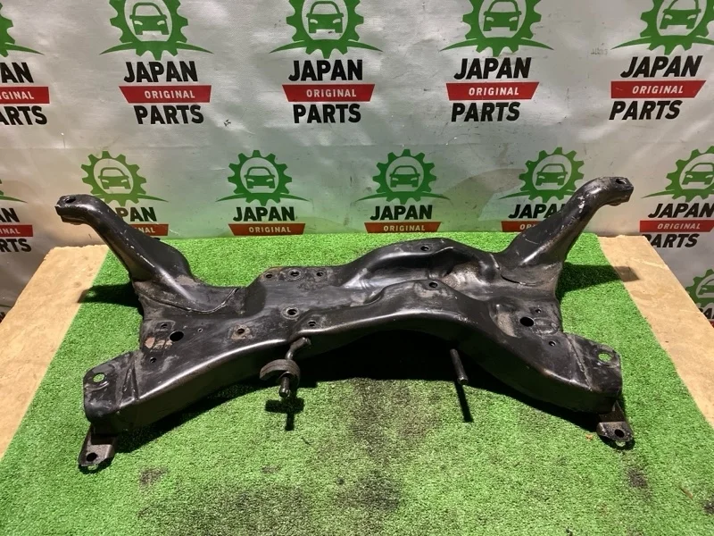 Подрамник Mitsubishi Lancer MR510285 9 1.6, передний