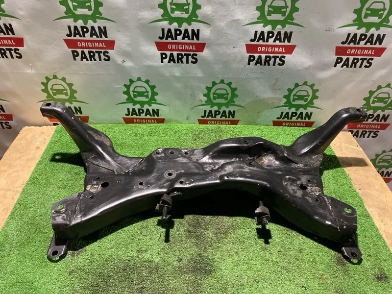 Подрамник Mitsubishi Lancer MR510285 9 1.6, передний