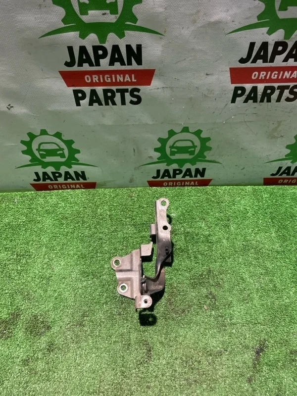 Петля капота Toyota Hilux 2024 534200K370 1GD-FTV, передняя левая