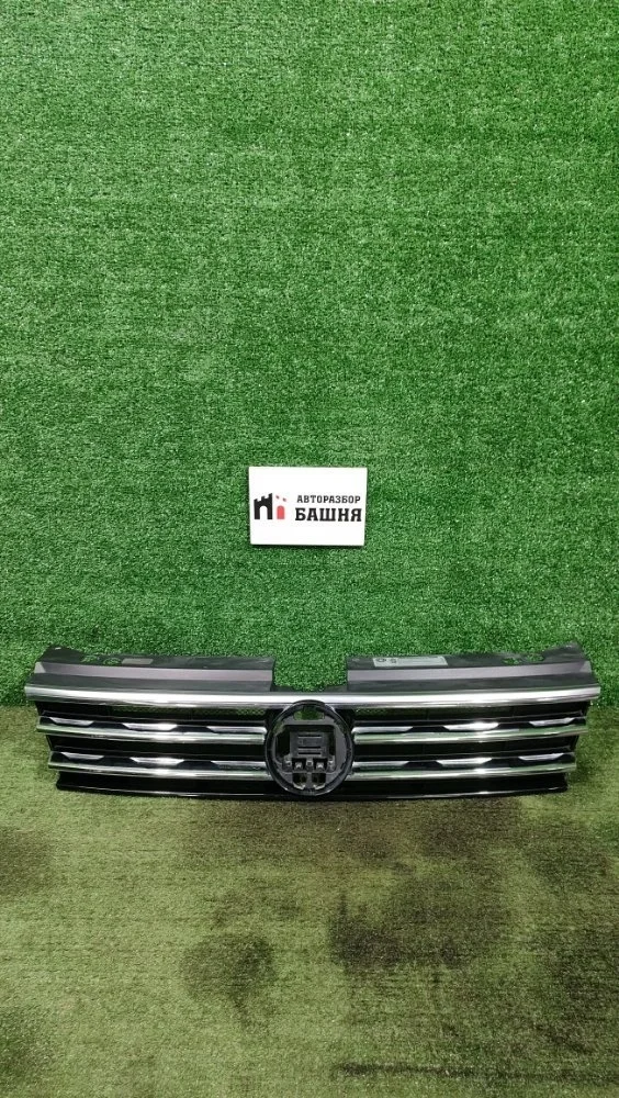 Решетка радиатора Volkswagen Tiguan 2017 5NA853651G 2 CZDA