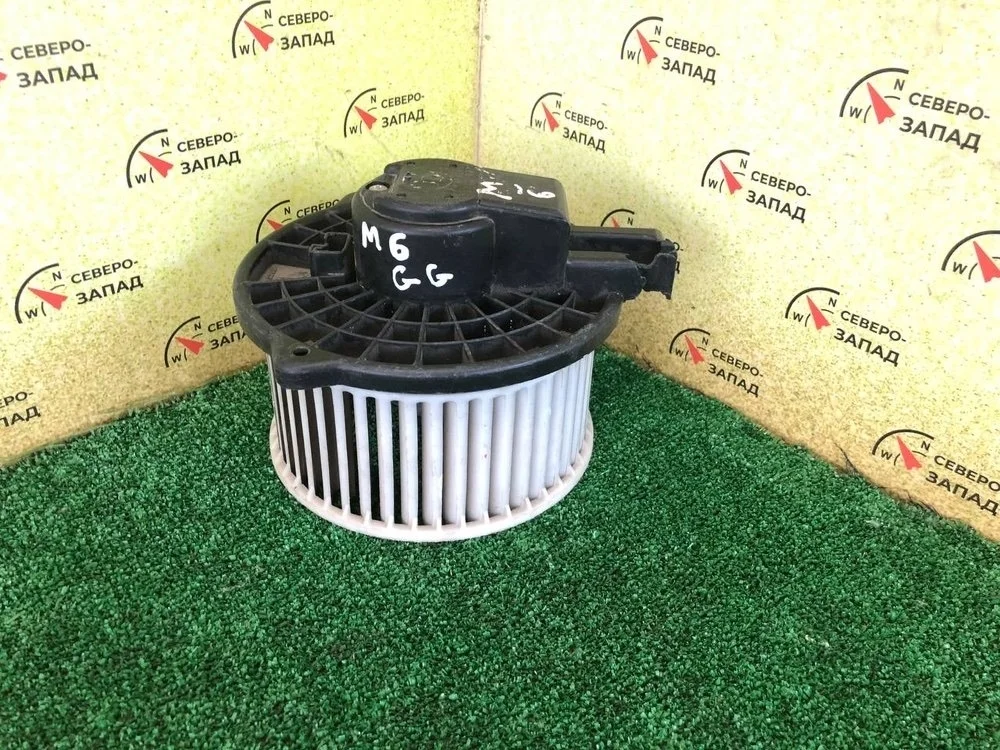 Моторчик печки Mazda 6 2006 GP9E61B10 GG LF