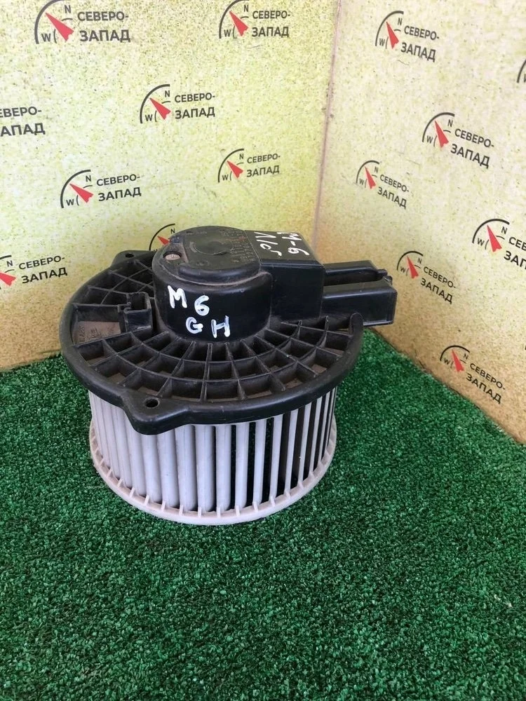 Моторчик печки Mazda 6 2008 GS1D61B10 GH LF
