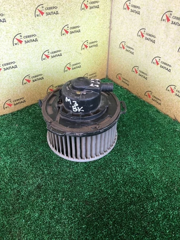 Моторчик печки Mazda 3 2005 BP4K61B10 BK Z6