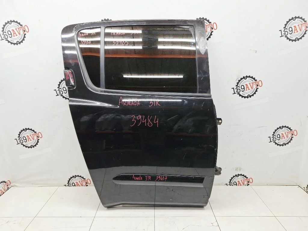 Дверь задняя правая Nissan Armada 2003 TA60