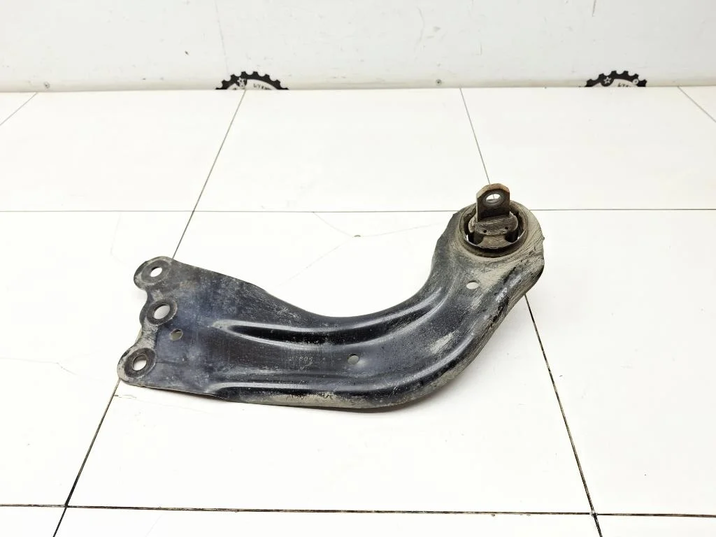 Рычаг задний продольный правый Mazda CX-5 2021 KF