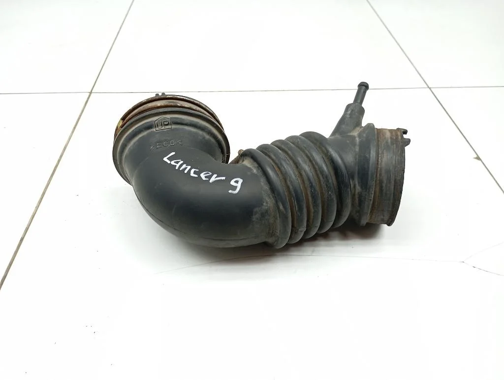 Патрубок воздушного фильтра Mitsubishi Lancer 9 CS