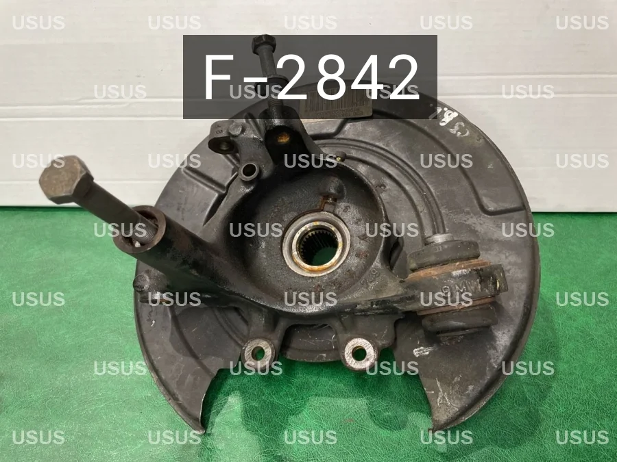 Цапфа кулак задний левый BMW БМВ E38 Е38