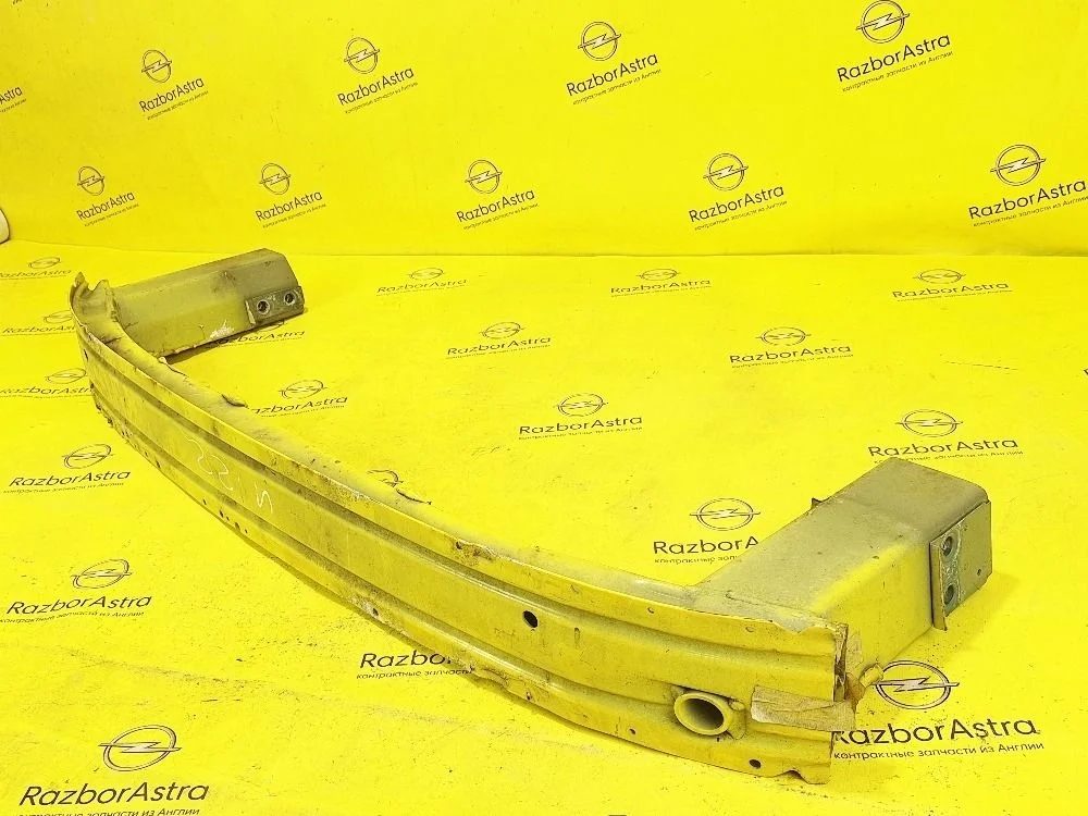 Усилитель бампера Opel Astra GTC J (2009—2012)