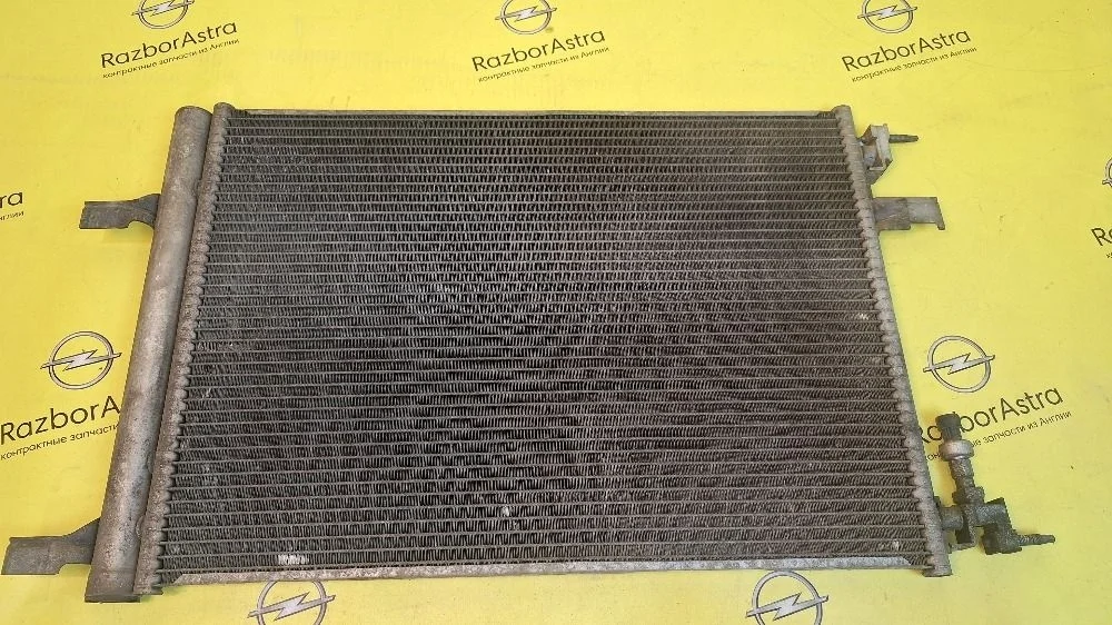 Радиатор кондиционера Opel Astra J (2009—2012)