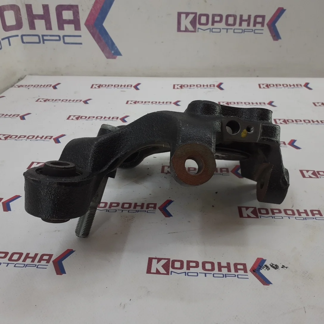 Цапфа задняя правая Уценка Уценка1,ржавчина