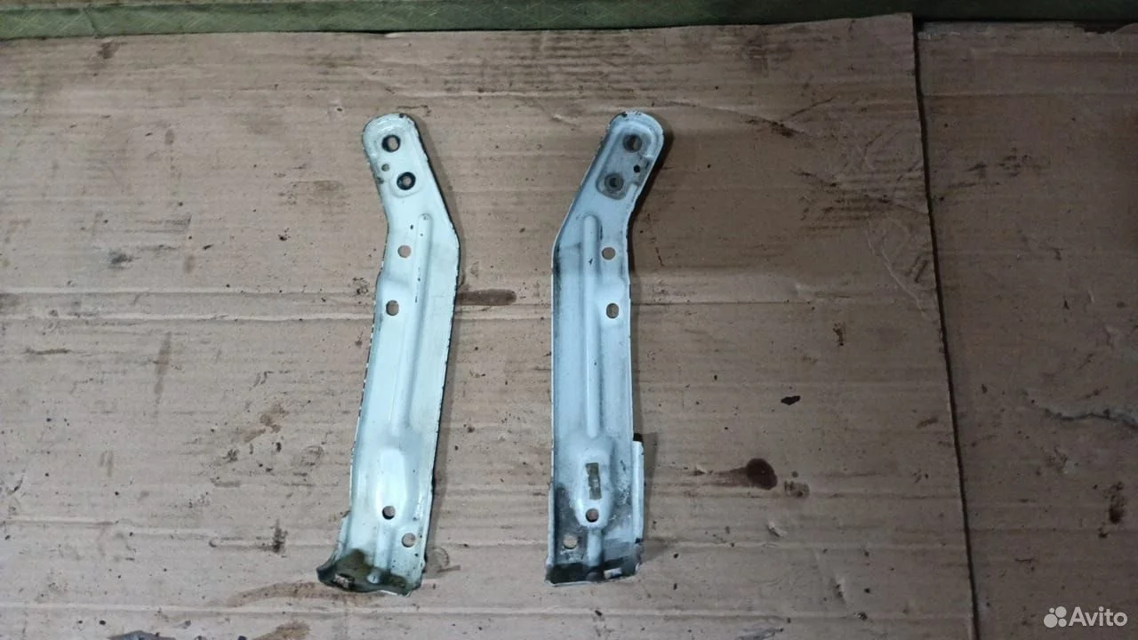 Кронштейн крыла инфинити qx56 qx80 z62