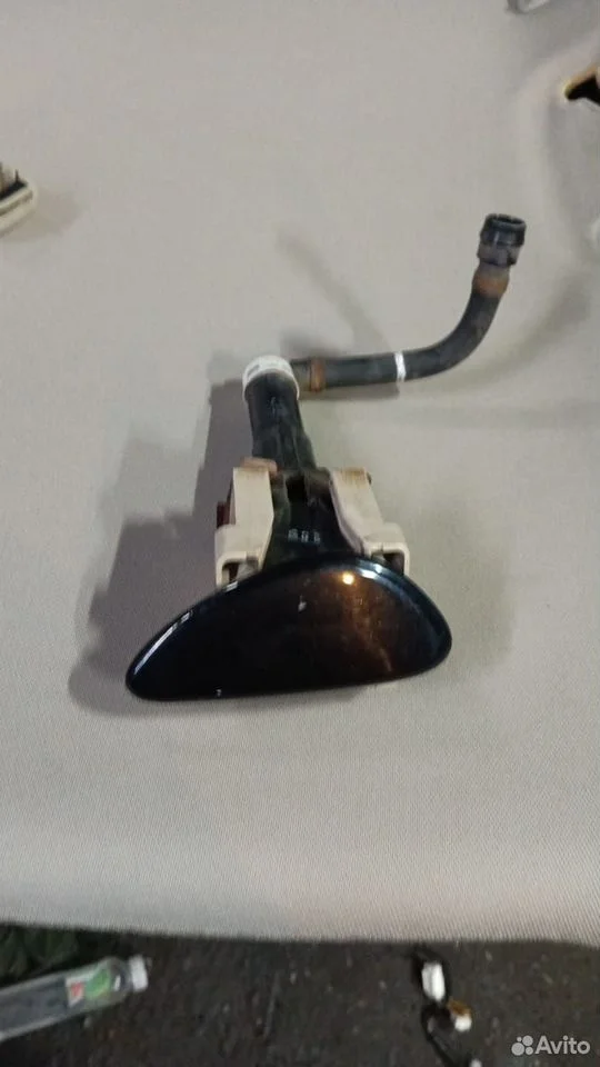 Форсунка омывателя фары левая инфинити fx37 s51