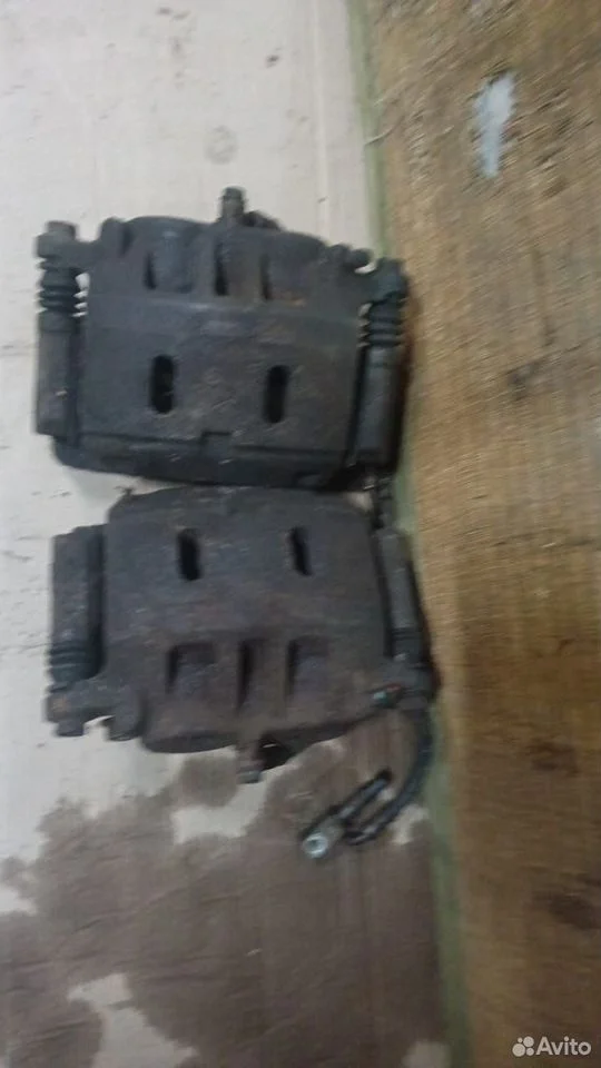 Суппорт тормозной передний инфинити qx56 qx80 z62