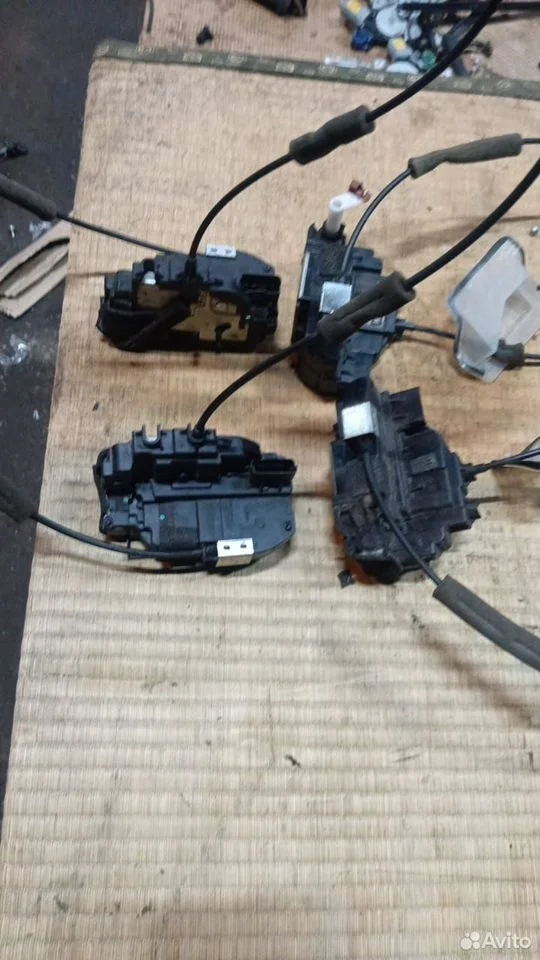 Замок двери передний правый инфинити fx37 s51 qx70