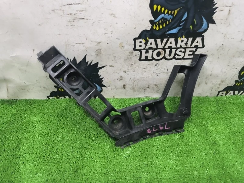 Кронштейн заднего бампера левый volkswagen Golf 2012 5K6807393C 6 CCZ